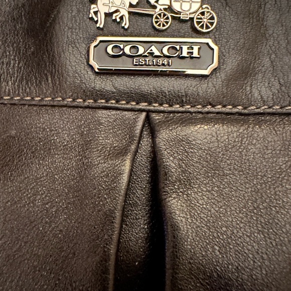 Coach Leather Shoulder Bag with Substantial Silver Hardware in Vintage Style! - Picture 10 of 14